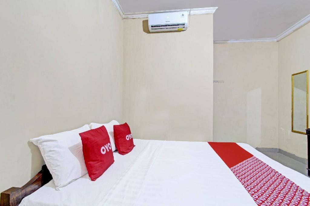Oyo 91353 Hotel Surya Andesa Klaten エクステリア 写真