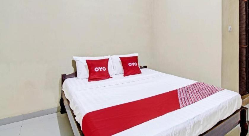 Oyo 91353 Hotel Surya Andesa Klaten エクステリア 写真