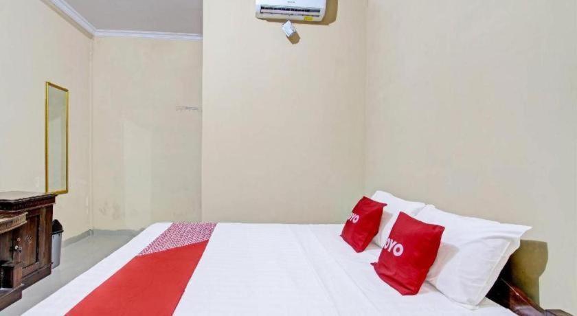 Oyo 91353 Hotel Surya Andesa Klaten エクステリア 写真